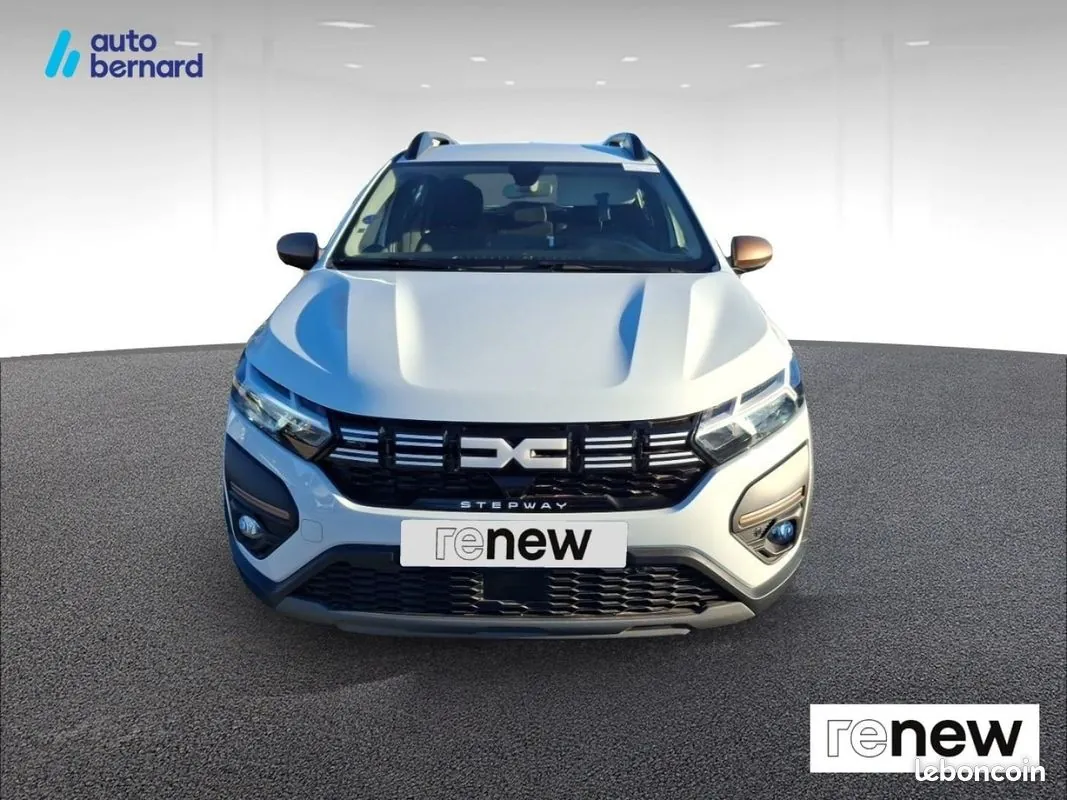 Dacia Sandero 2024 photo 2