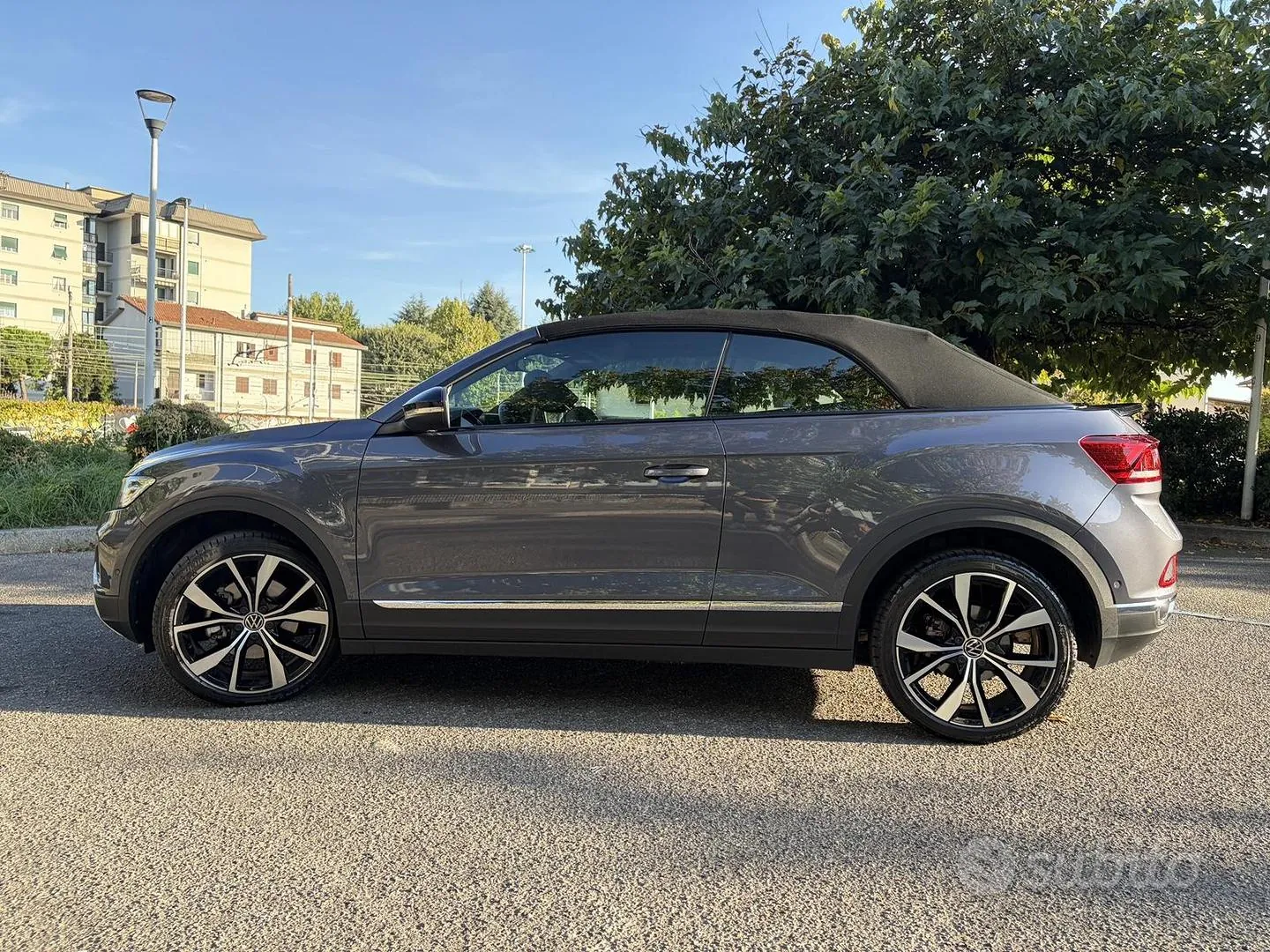 Volkswagen T-Roc 2022 photo 2