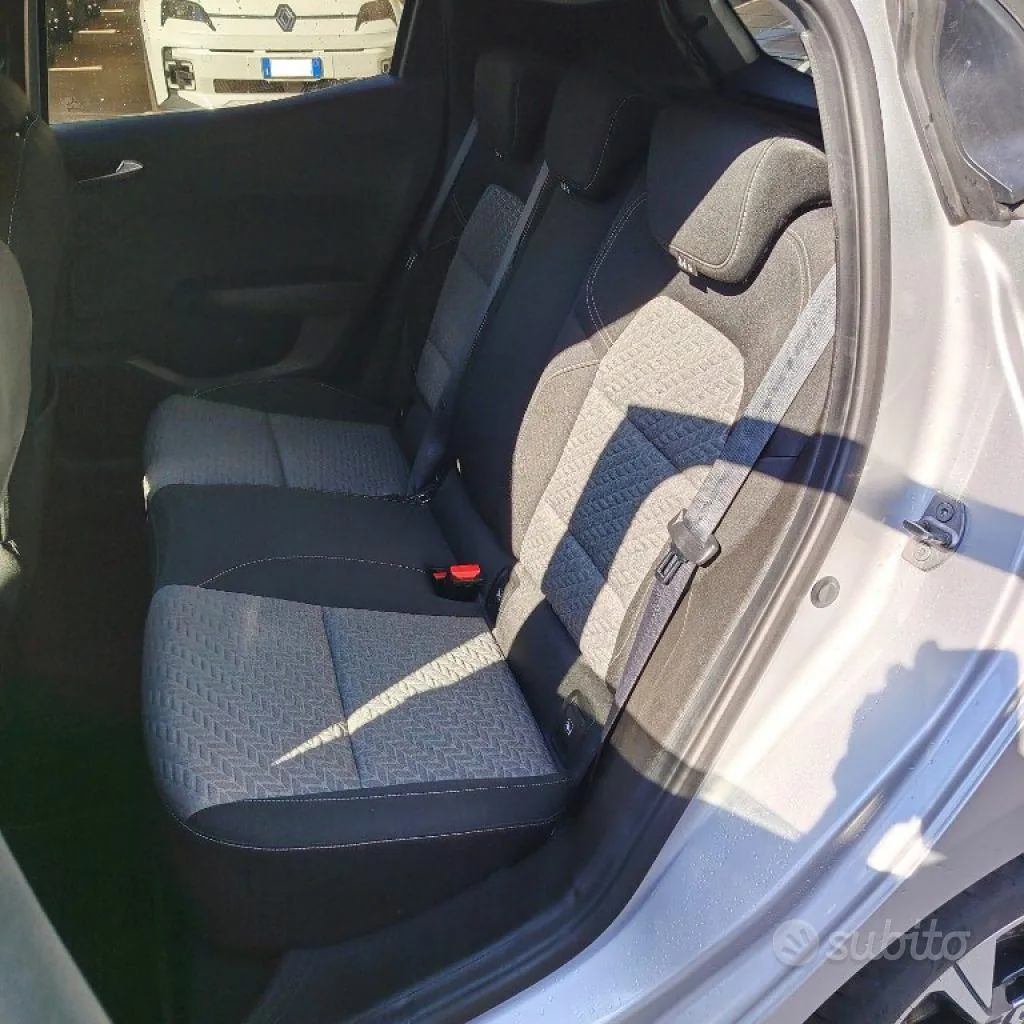 Renault Clio 2023 photo 5