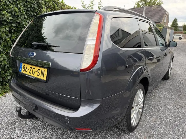 Ford Focus 2008 photo 3