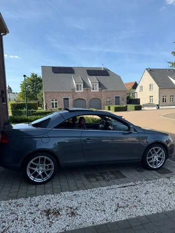 Volkswagen Eos