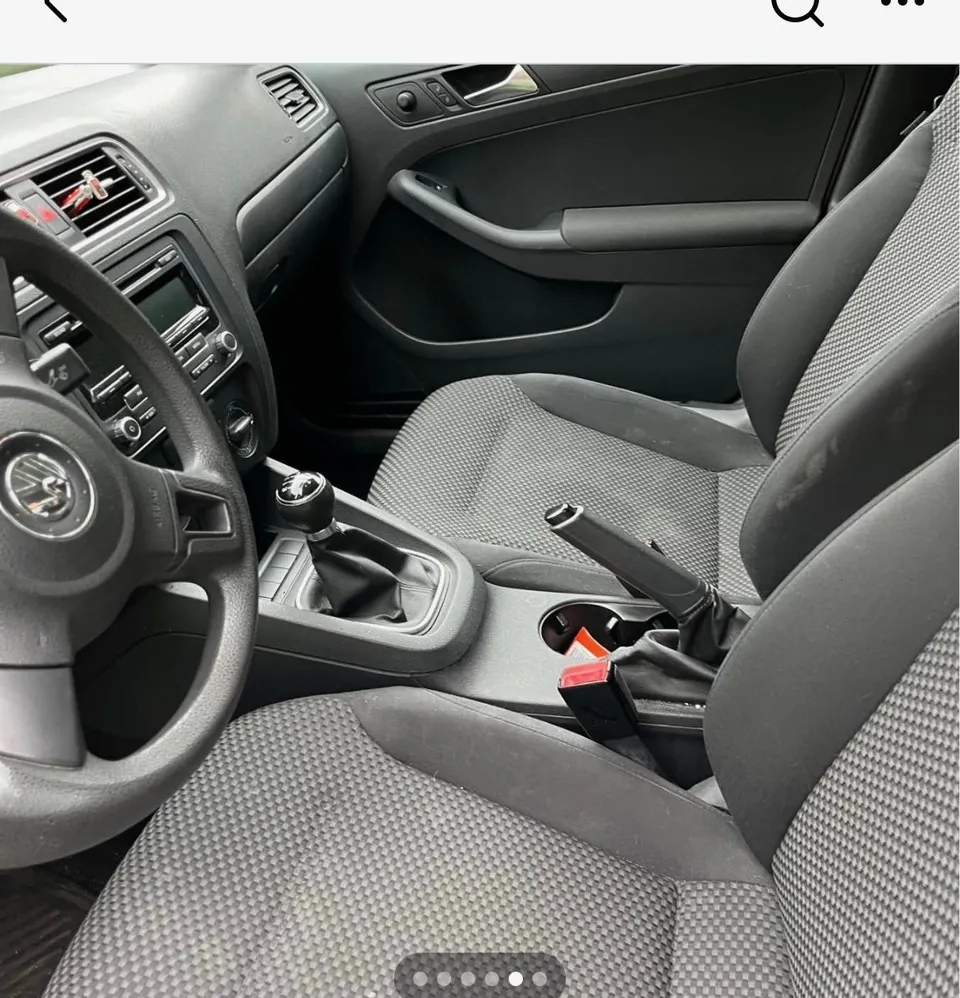Volkswagen Jetta 2012 photo 3