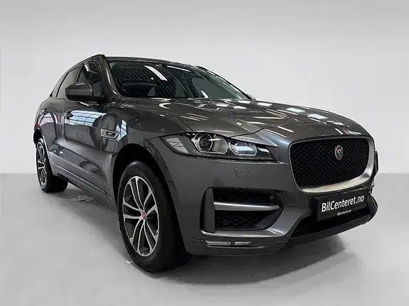 Jaguar F-Pace 2018 photo 3