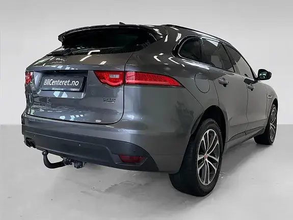 Jaguar F-Pace 2018 photo 5