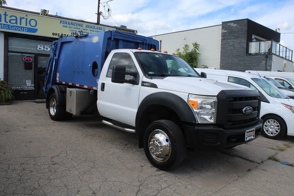 Ford F-550 2012 photo 5
