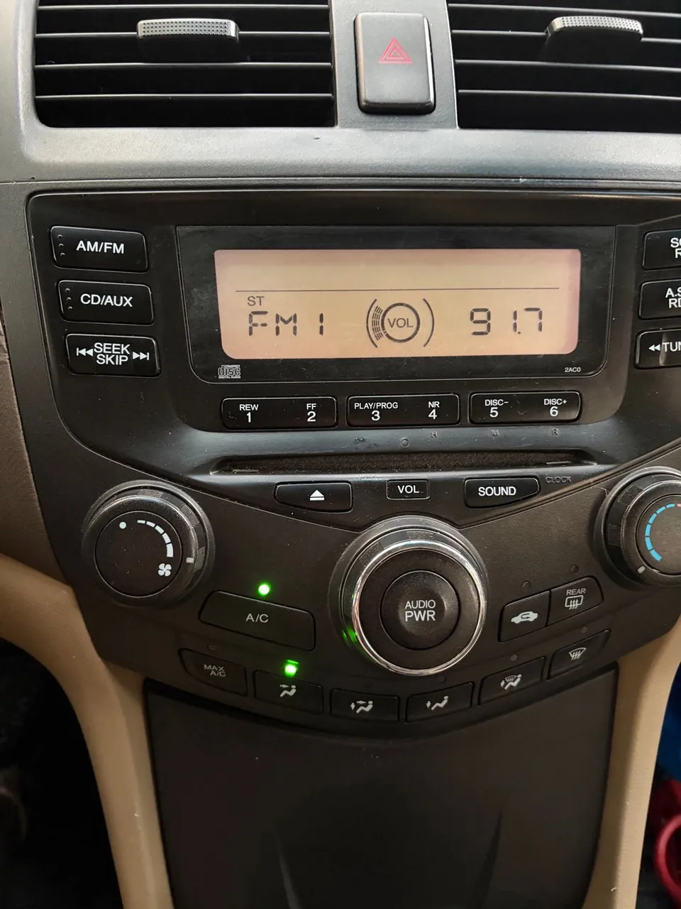 Honda Accord 2003 photo 4