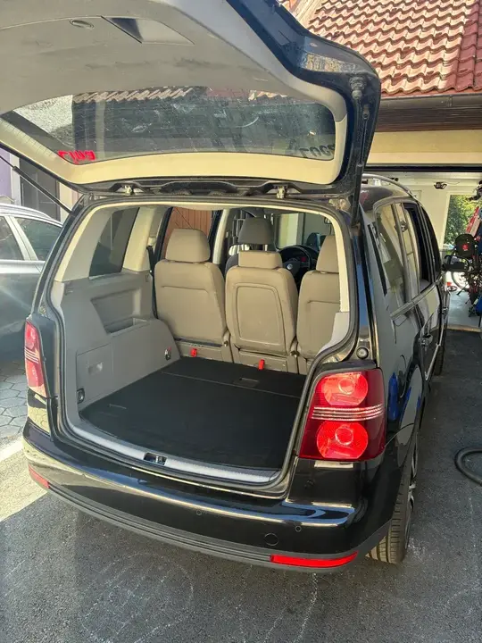 Volkswagen Touran 2007 photo 3