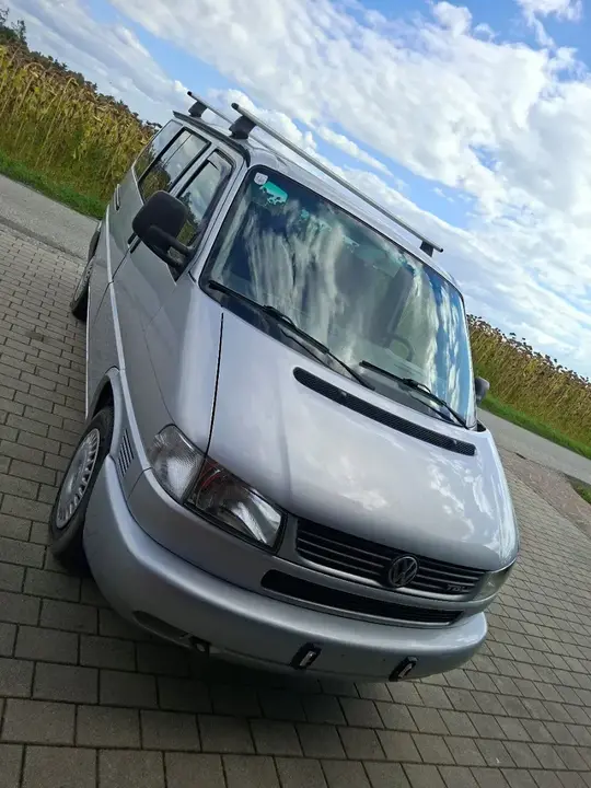 Volkswagen Multivan 2000 photo 3