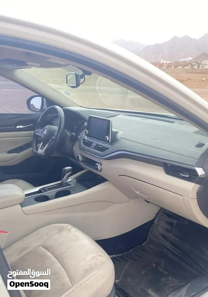 Nissan Altima 2020 photo 4