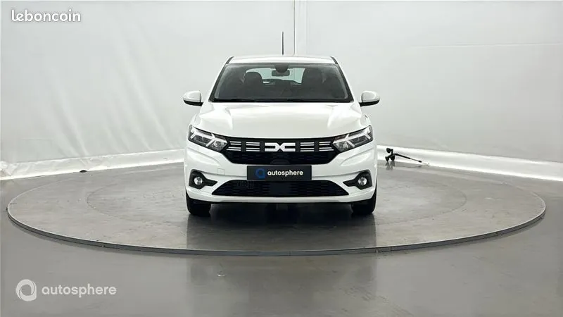 Dacia Sandero 2024 photo 2