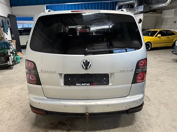 Volkswagen Touran 2010 photo 5