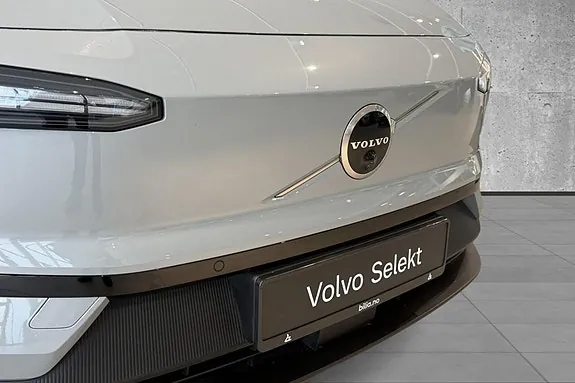 Volvo Ex30 2024 photo 3