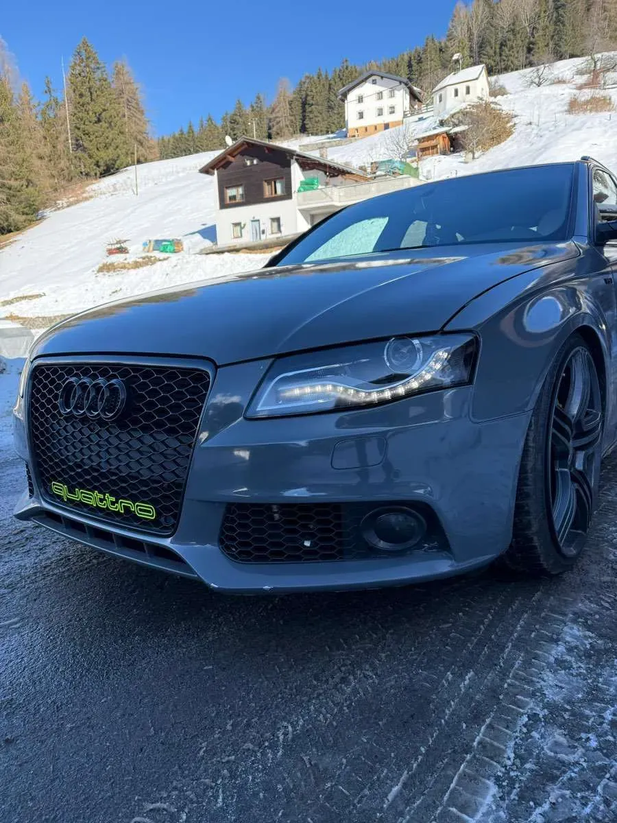 Audi A4 2011 photo 3