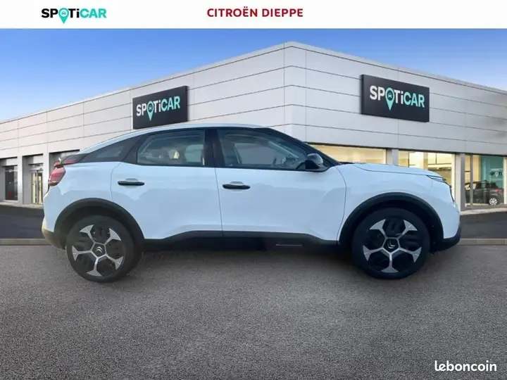 Citroen C4 2022 photo 4