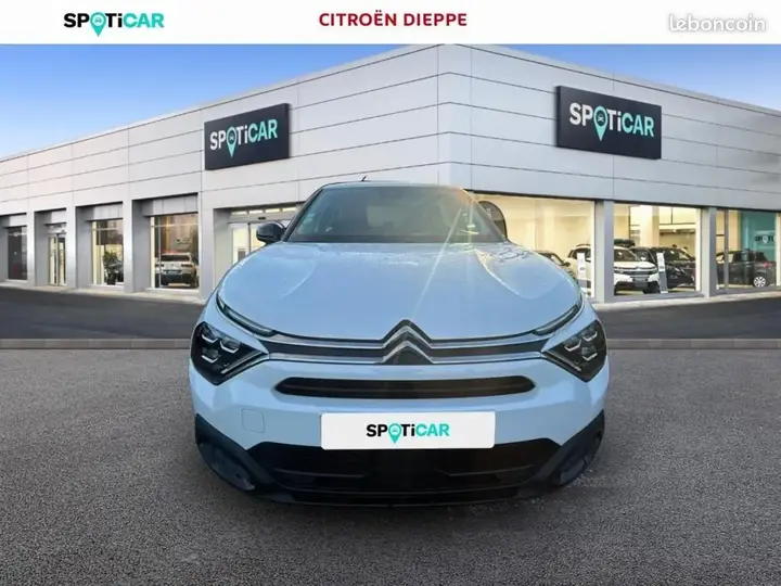 Citroen C4 2022 photo 2