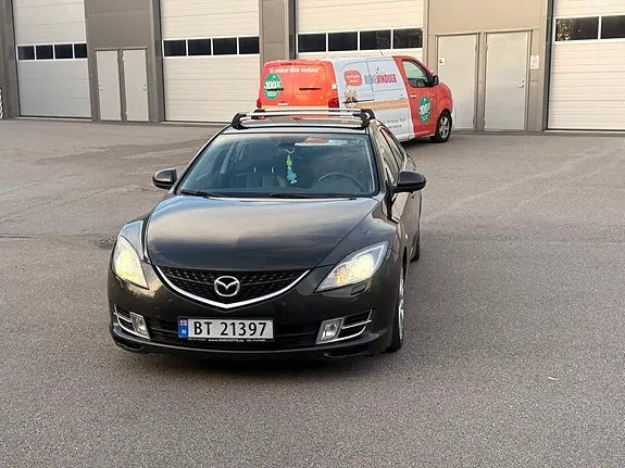 Mazda 6 2010 photo 2