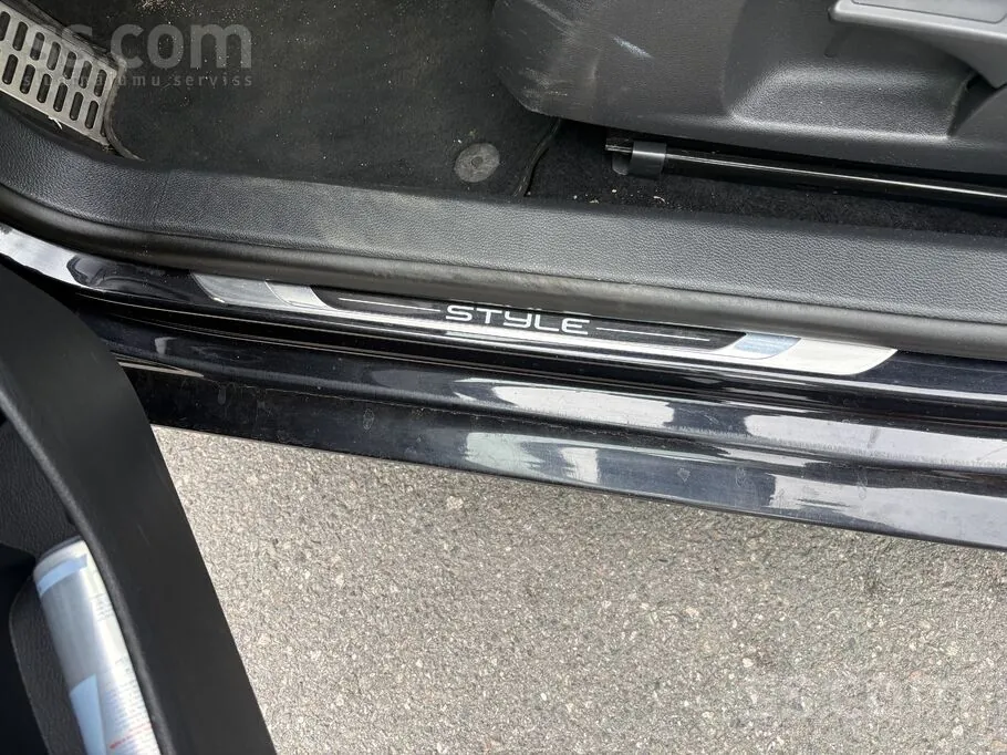 Volkswagen Golf 6 2011 photo 3