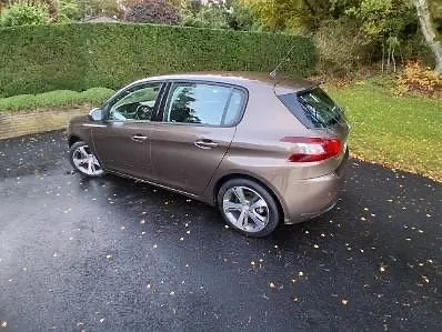Peugeot 308 2015 photo 3