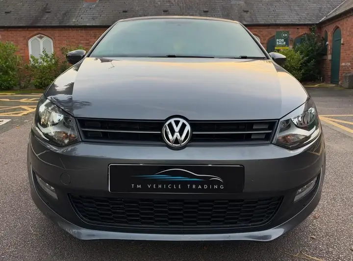 Volkswagen Polo 2011 photo 2