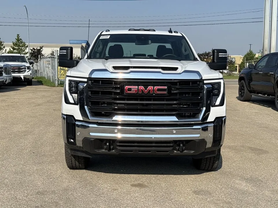 GMC Sierra 3500Hd 2026 photo 2