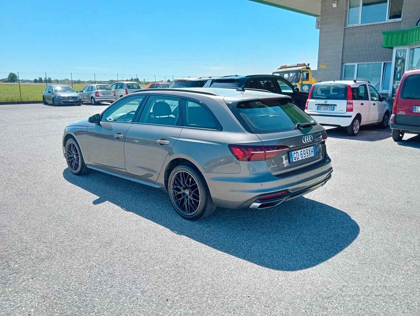 Audi A4 Avant 2021 photo 3