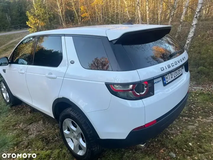 Land Rover Discovery Sport 2016 photo 4
