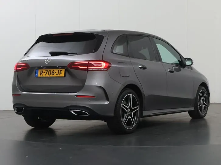 Mercedes-Benz B-Class 2022 photo 2