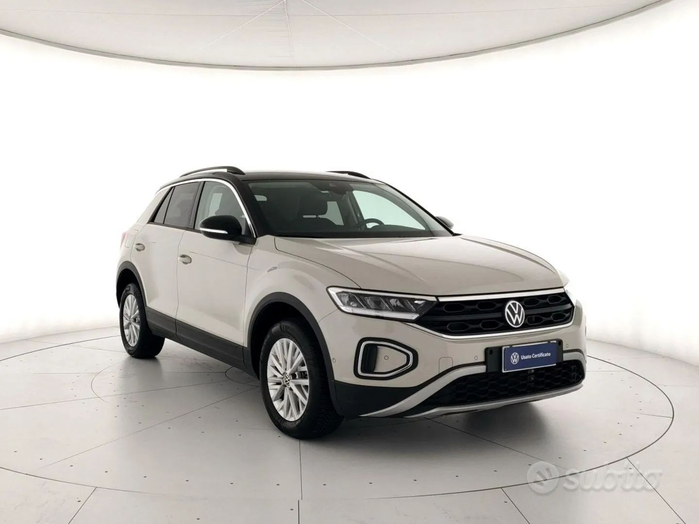 Volkswagen T-Roc 2024 photo 3