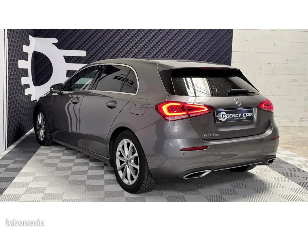 Mercedes-Benz A-Class 2019 photo 4