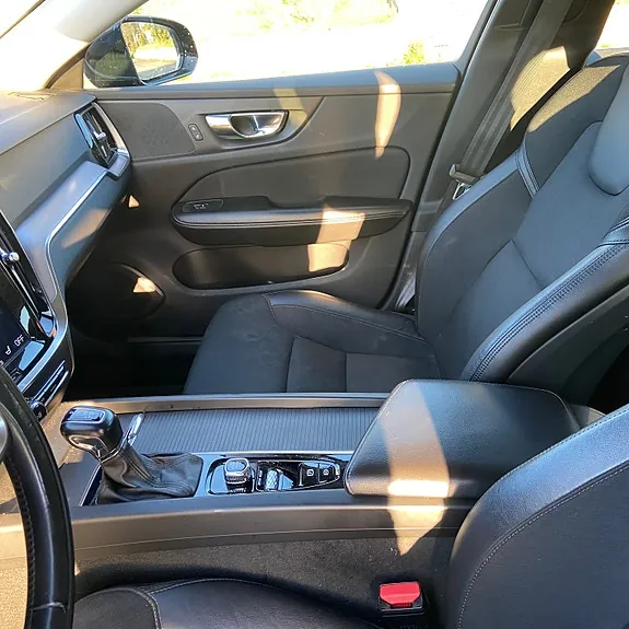 Volvo V60 2019 photo 5
