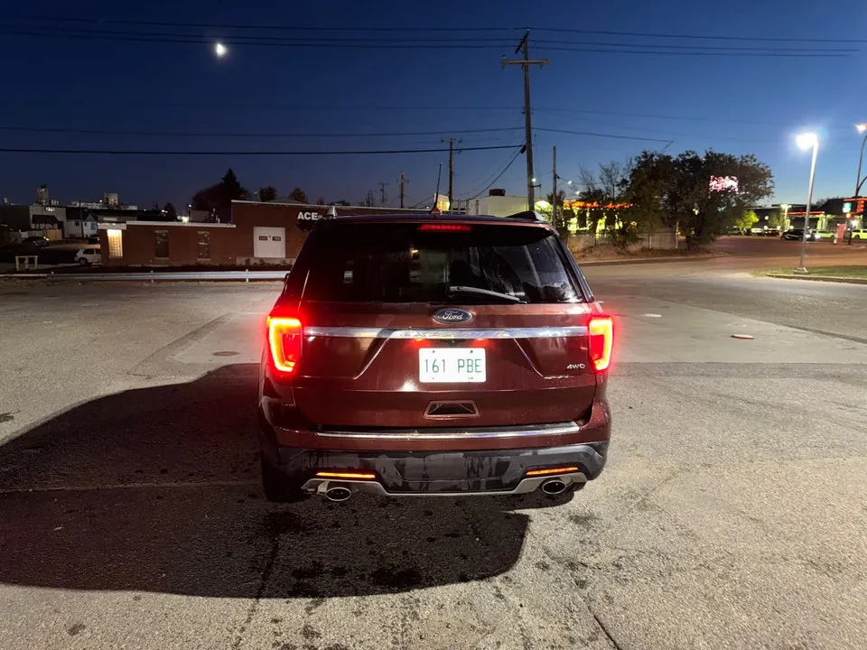 Ford Explorer 2010 photo 4