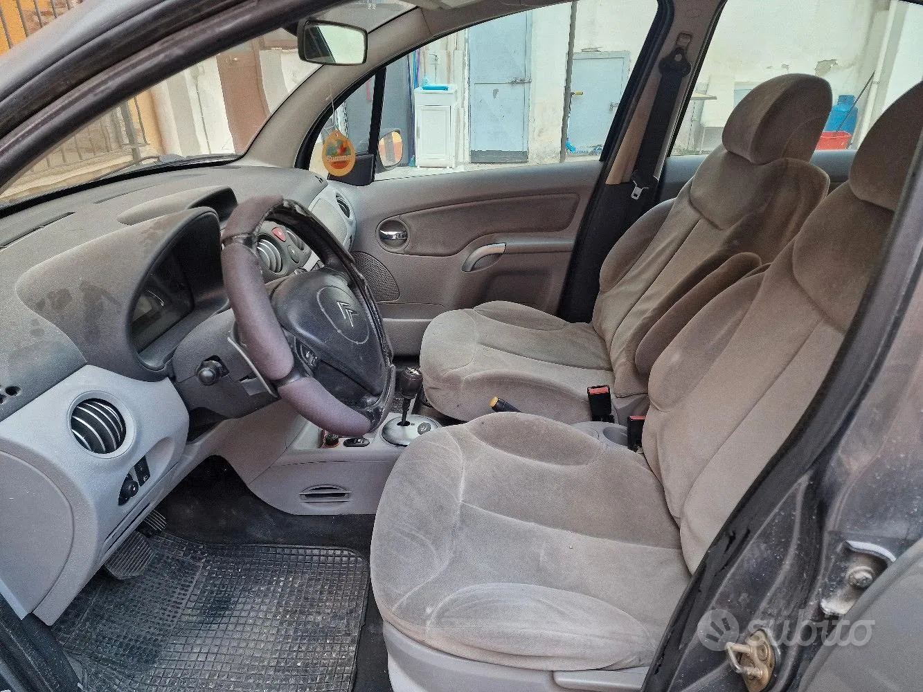 Citroen C3 2004 photo 4