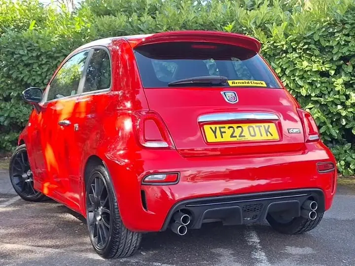 Abarth 595 2022 photo 2