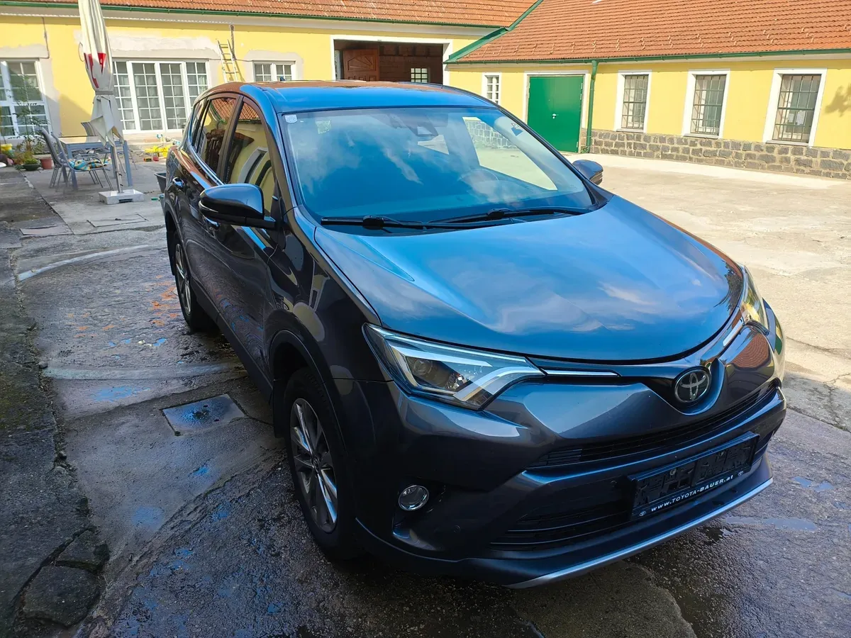 Toyota Rav4 2016 photo 3