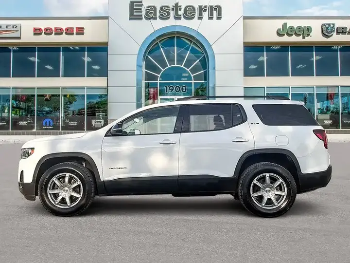 GMC Acadia 2021 photo 2