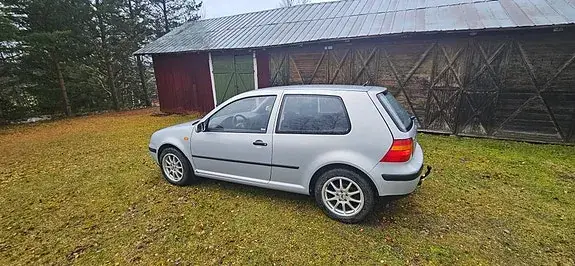 Volkswagen Golf 4 1999 photo 2