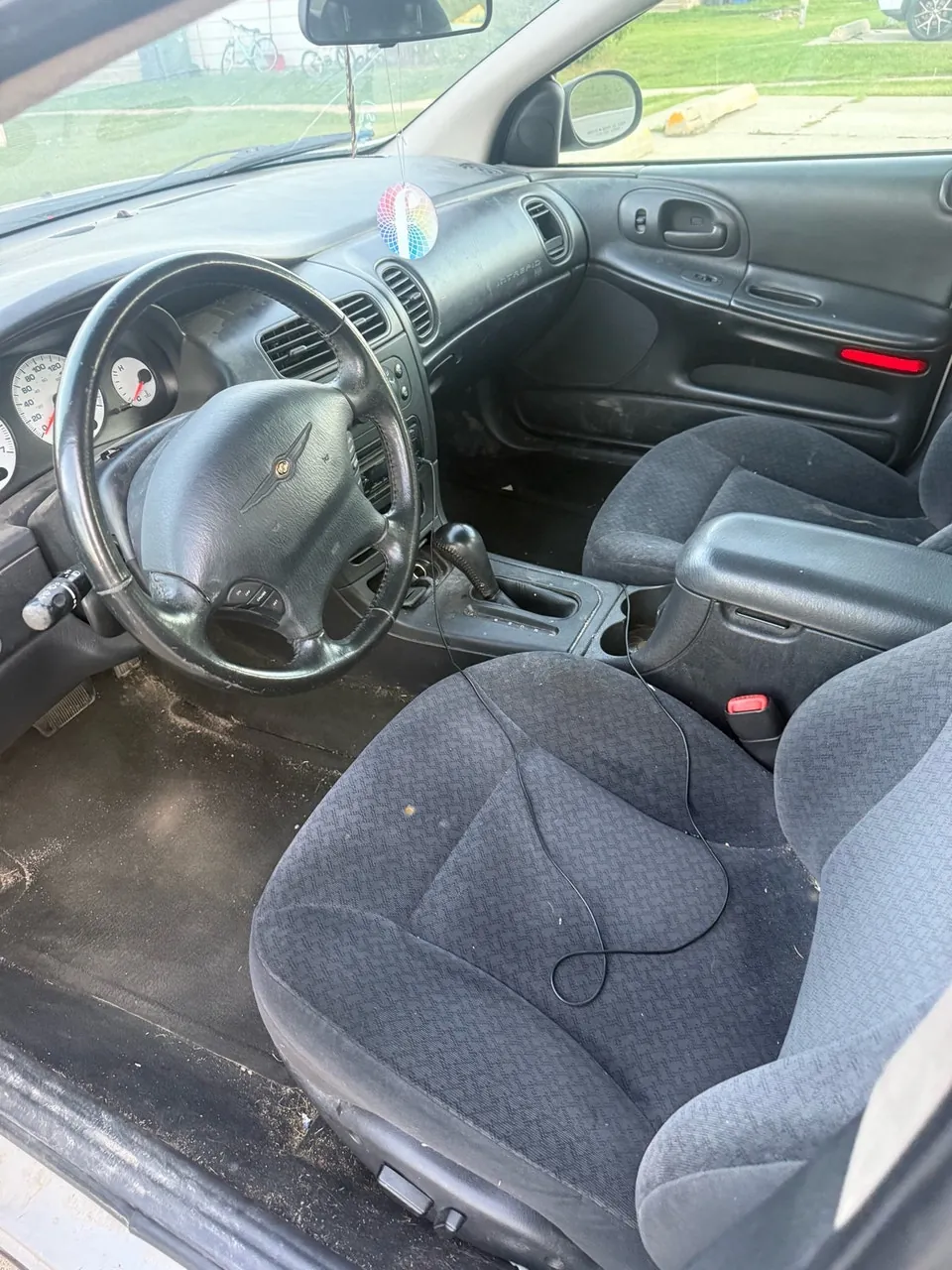 Chrysler Intrepid 2003 photo 2
