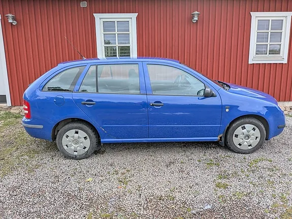 Skoda Fabia 2001 photo 2