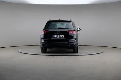 Volkswagen Tiguan 2024 photo 2