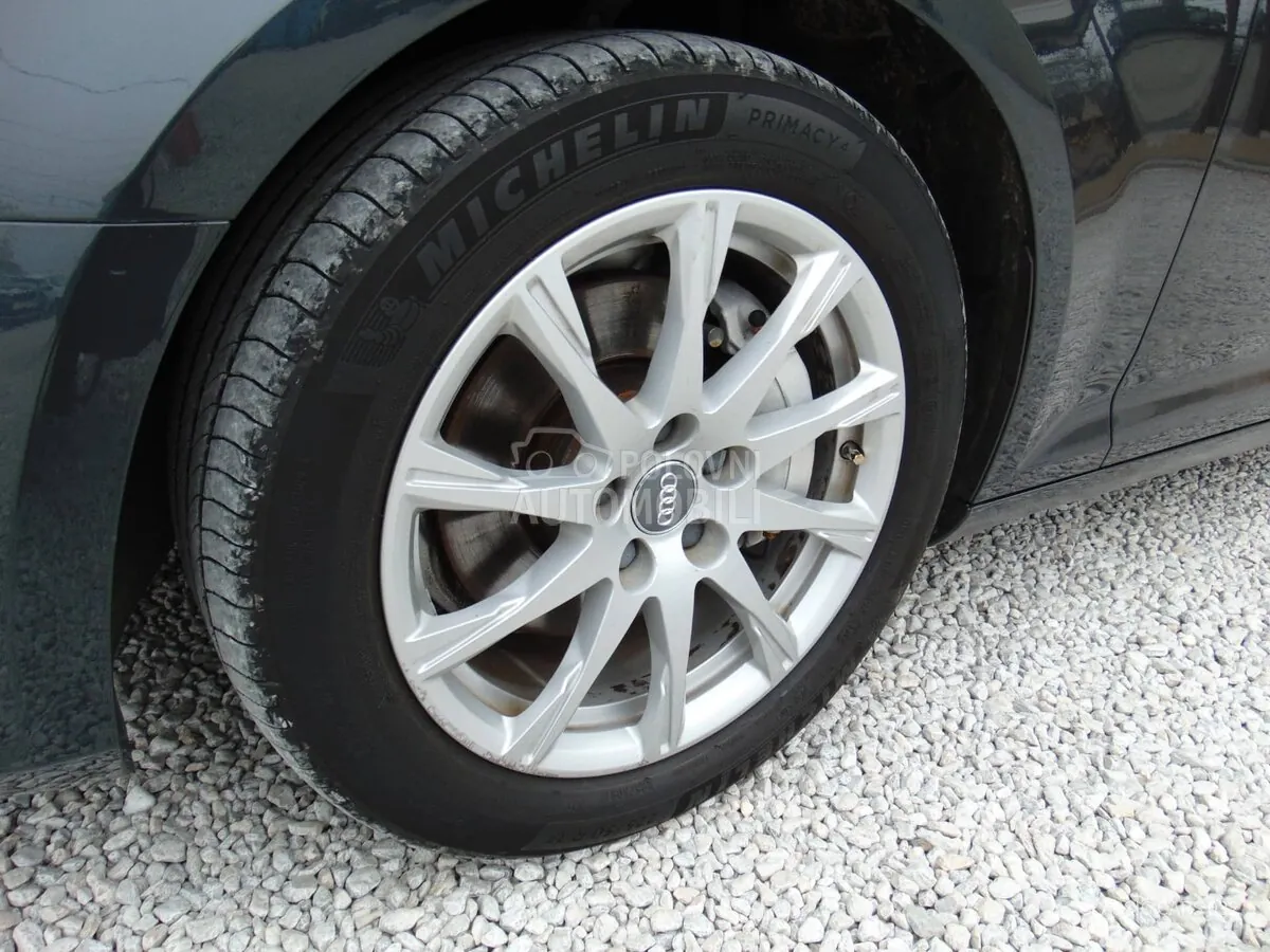 Audi A4 2016 photo 2