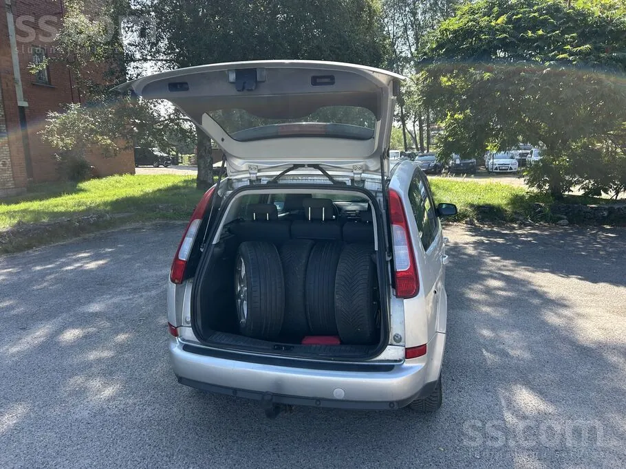Ford C-Max 2005 photo 4
