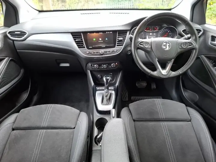 Vauxhall Crossland 2023 photo 2