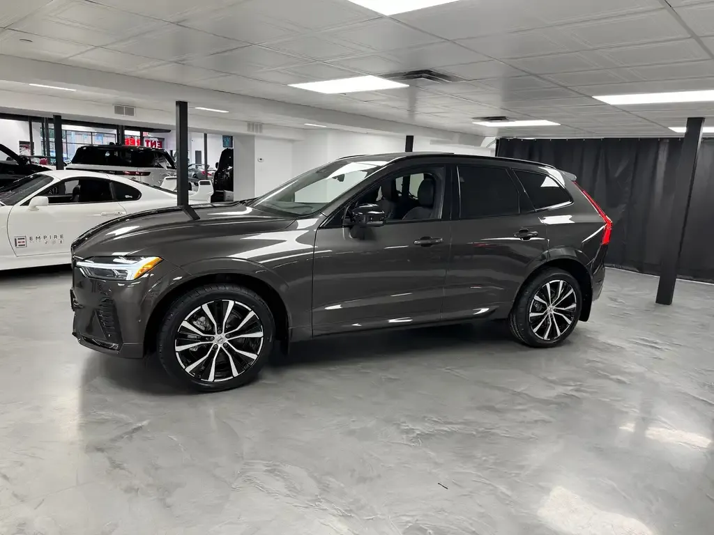 Volvo Xc60 2023 photo 2