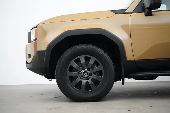 Toyota Land Cruiser 2024 photo 2