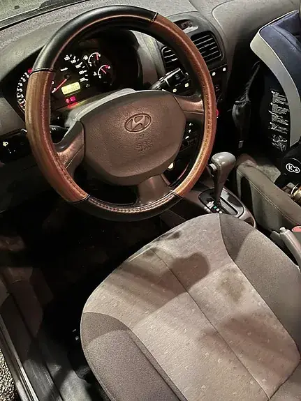 Hyundai Accent 2004 photo 4