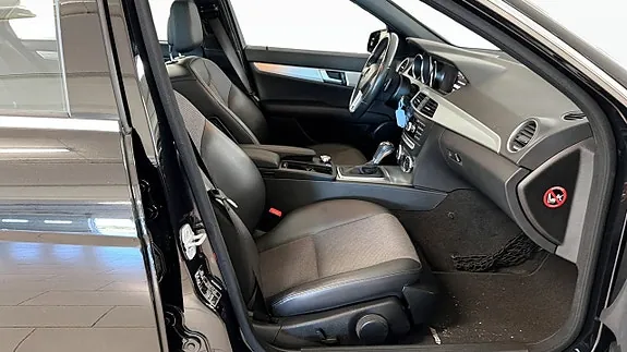 Mercedes-Benz C180 2013 photo 3