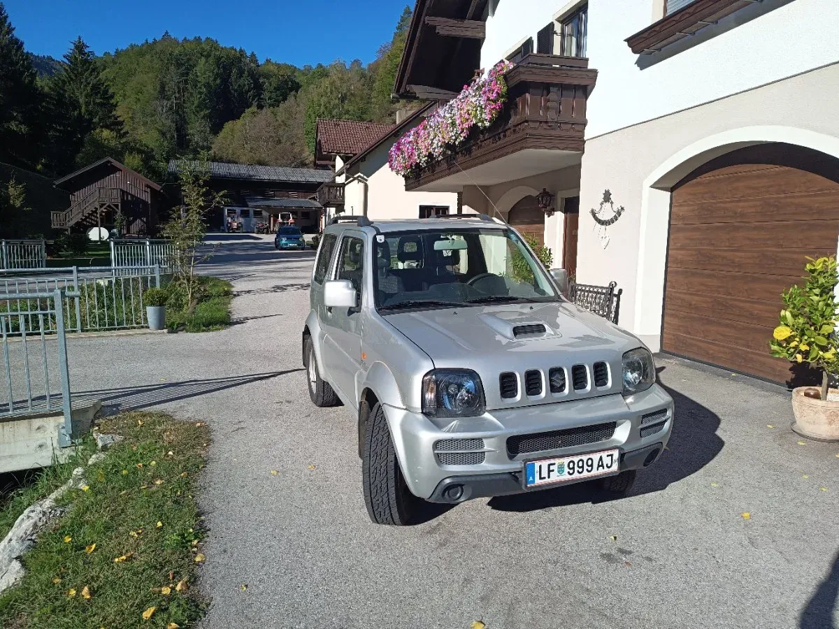 Suzuki Jimny 2008 photo 2