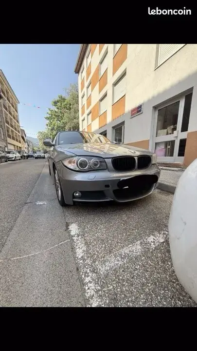 BMW 1 Series 2011 photo 2