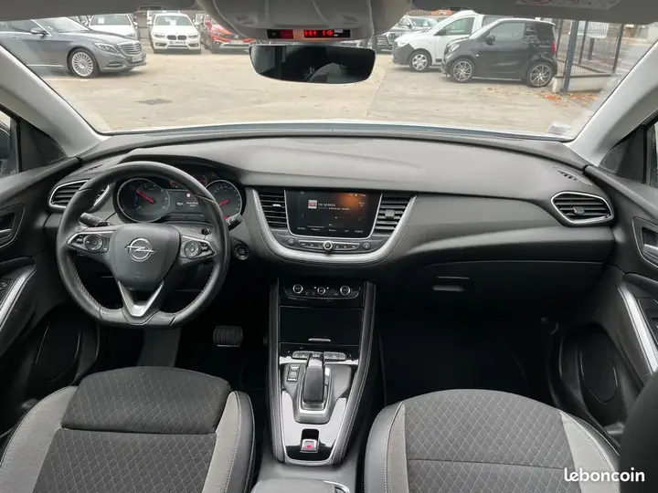 Opel Grandland X 2020 photo 3