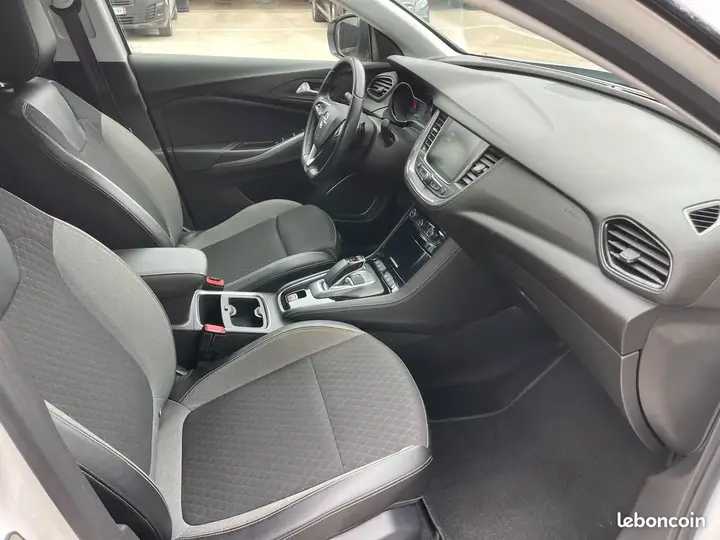 Opel Grandland X 2020 photo 4